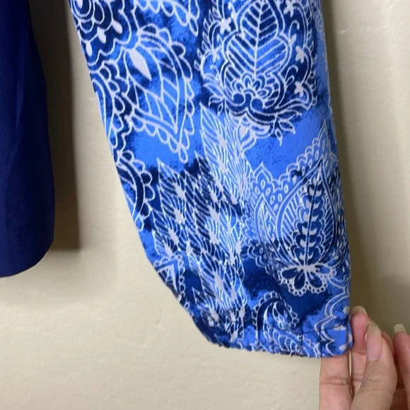 CHICO’S ZENERGY Jacket NEEMA Blue Paisley Zipper Front Lightweight NWT Size 8 - Picture 5 of 12